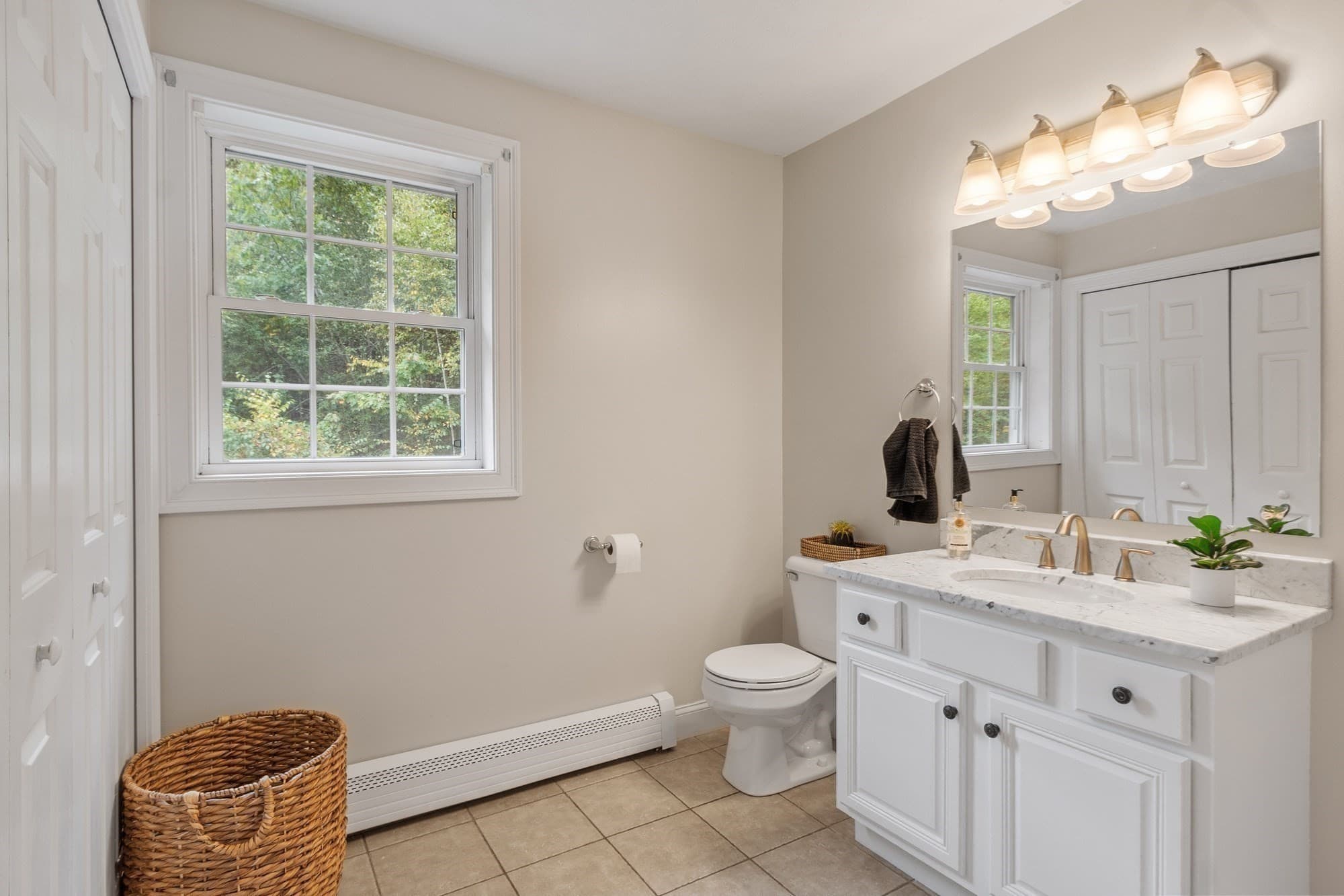 Single Family Residence at 682 Ashburnham Hill Rd, Fitchburg MA 01420, Fitchburg, photo 25 of 39