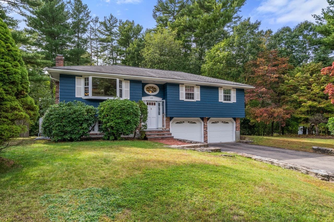 Single Family Residence at 10 Millbrook Dr, Plainville MA 02762, Plainville, photo 21 of 21