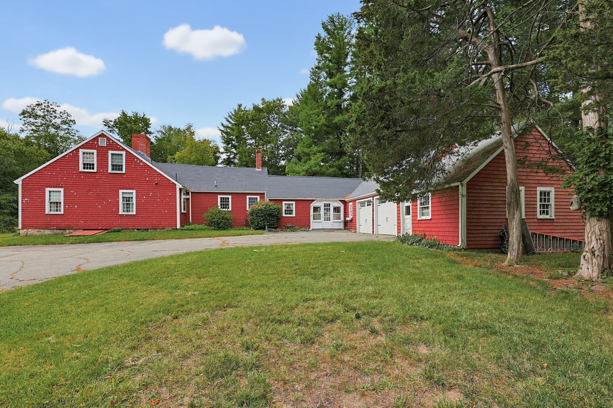 681 Washington St, Pembroke MA 02359