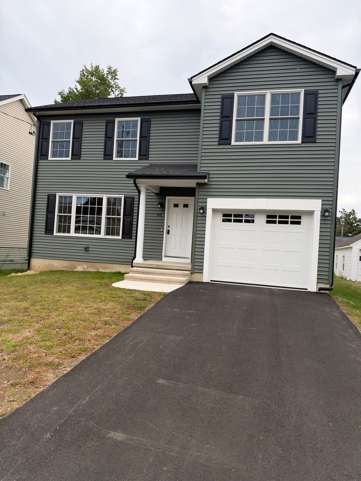 Single Family Residence at 68 Homestead Ave, Springfield MA 01151, Springfield, photo 2 of 33