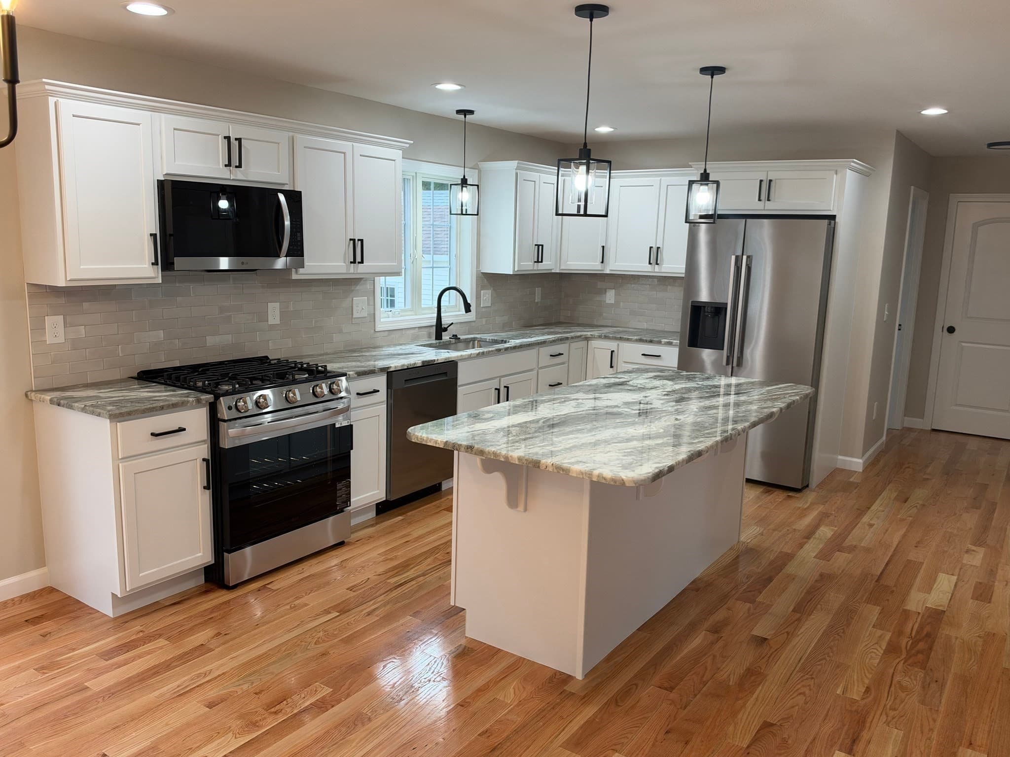 Single Family Residence at 68 Homestead Ave, Springfield MA 01151, Springfield, photo 8 of 33