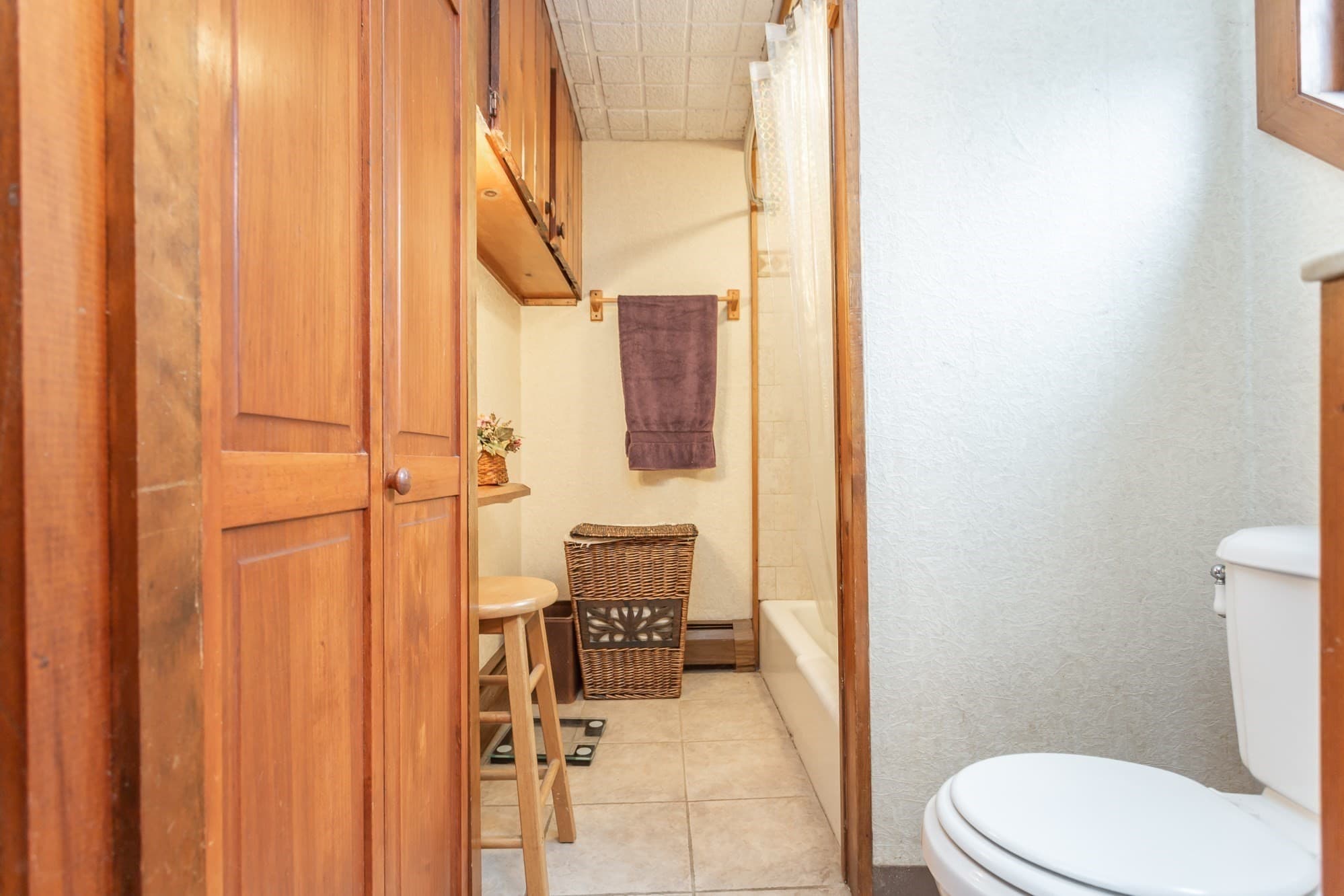 2 Family - 2 Units Up/Down at 648 Pleasant St, Somerset MA 02726, Somerset, photo 23 of 38