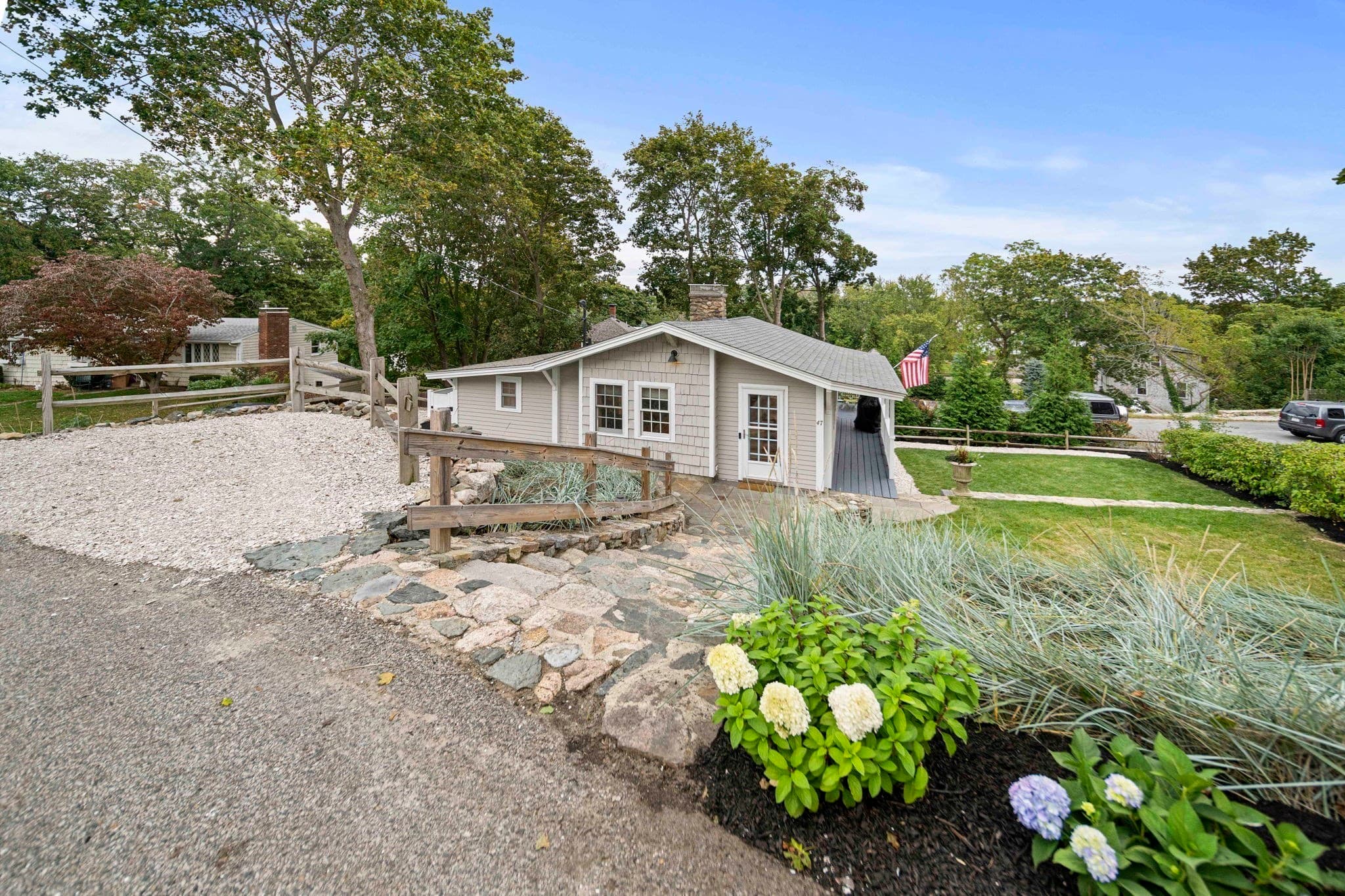 Single Family Residence at 47 Elm Ct, Cohasset MA 02025, Cohasset, photo 2 of 8