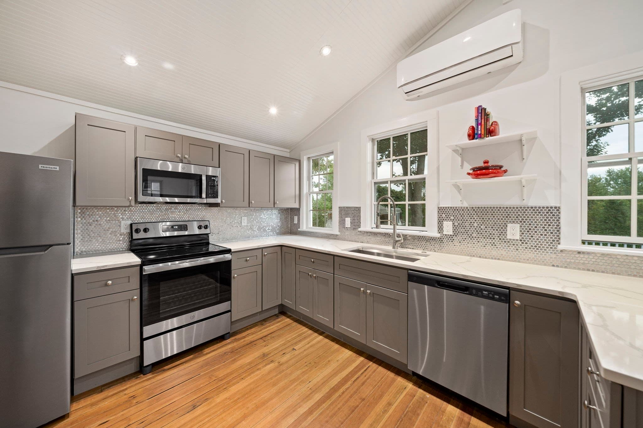 Single Family Residence at 47 Elm Ct, Cohasset MA 02025, Cohasset, photo 13 of 40