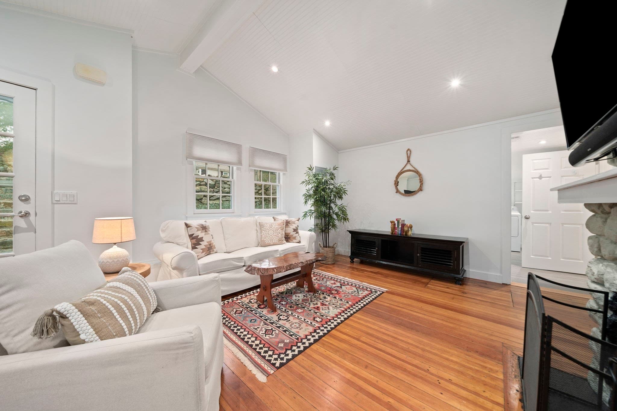 Single Family Residence at 47 Elm Ct, Cohasset MA 02025, Cohasset, photo 7 of 8