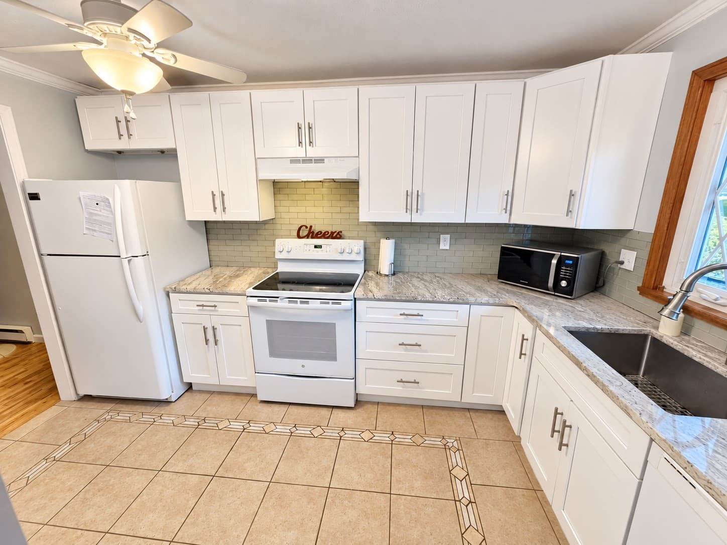 Condominium at 185 Porter Lake Dr # 185, Springfield MA 01106, Springfield, photo 2 of 9