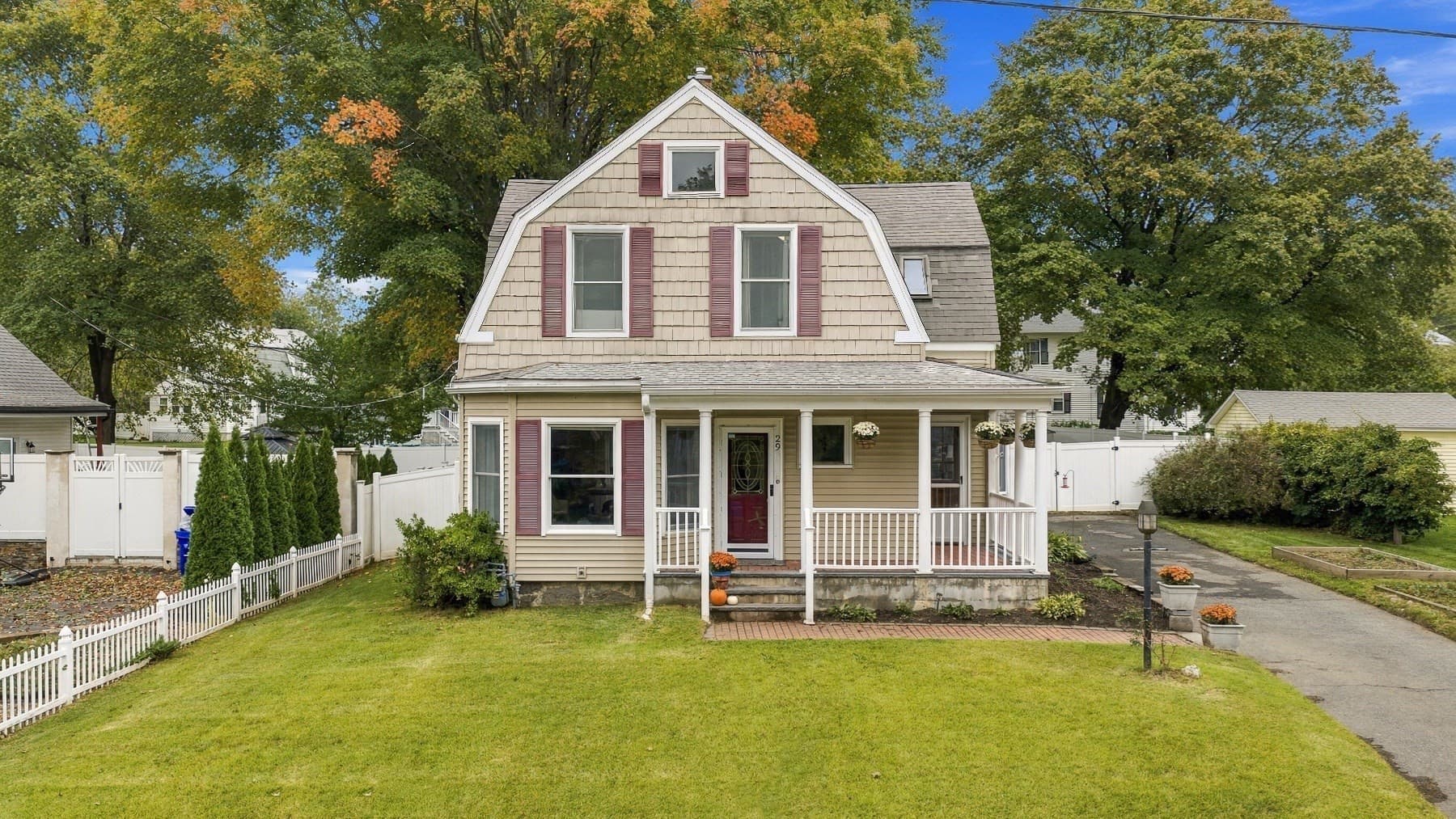 Single Family Residence at 29 Upland St, Holbrook MA 02343, Holbrook, photo 2 of 30