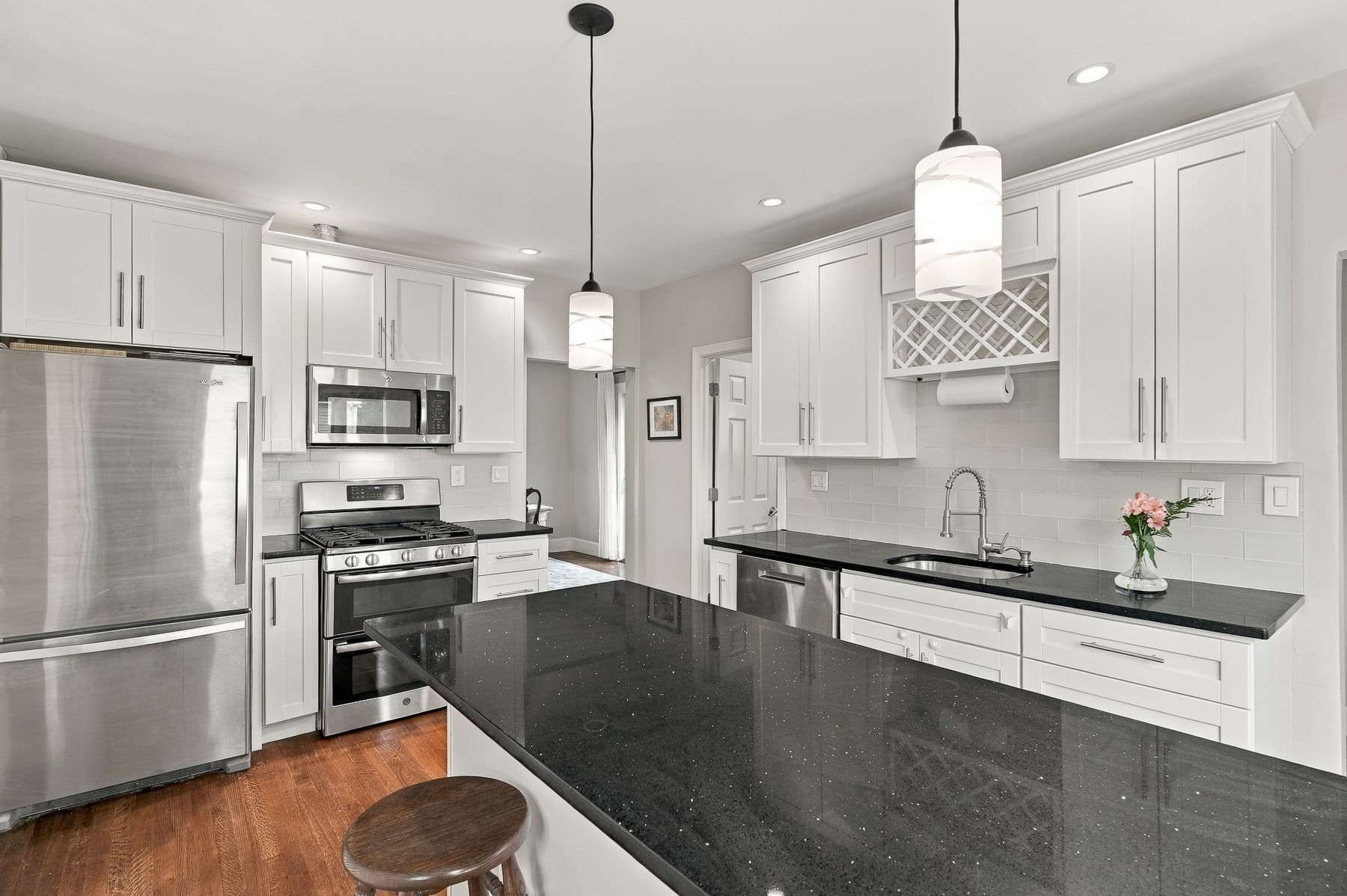 Single Family Residence at 29 Upland St, Holbrook MA 02343, Holbrook, photo 3 of 30