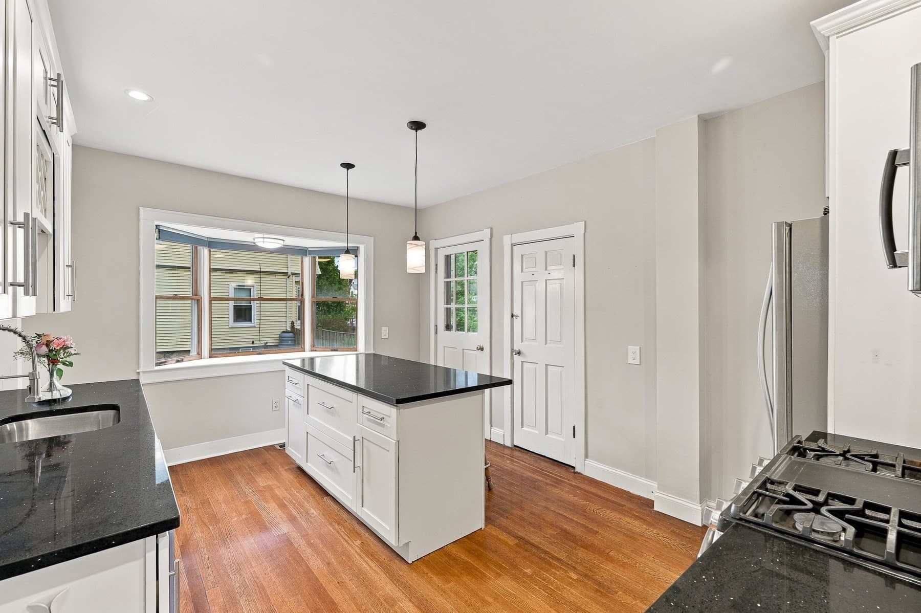 Single Family Residence at 29 Upland St, Holbrook MA 02343, Holbrook, photo 5 of 30