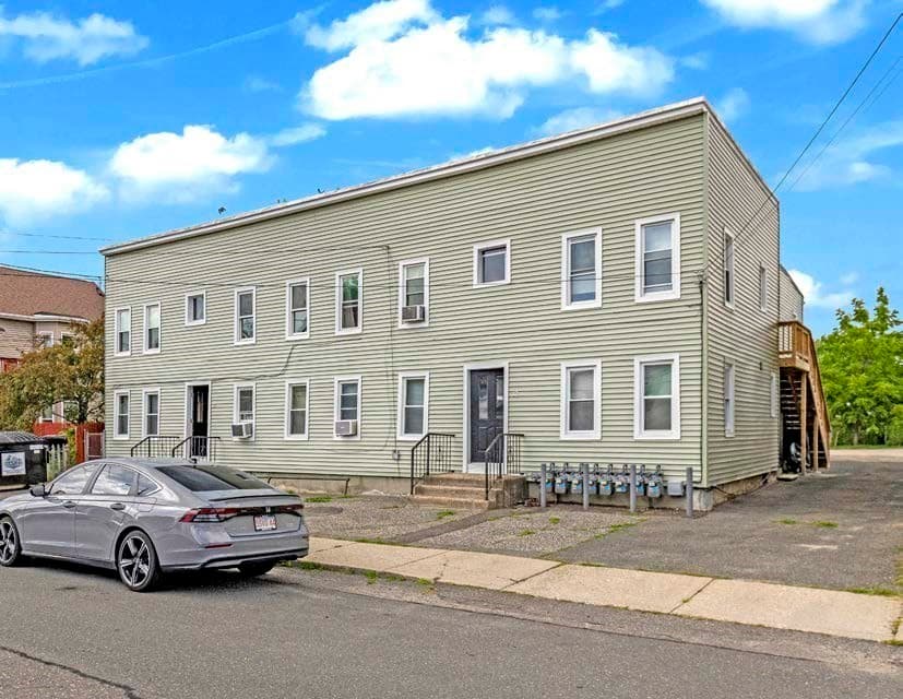 5-9 Family at 32-34 Joy Street, Ludlow MA 01151, Ludlow, photo 5 of 17
