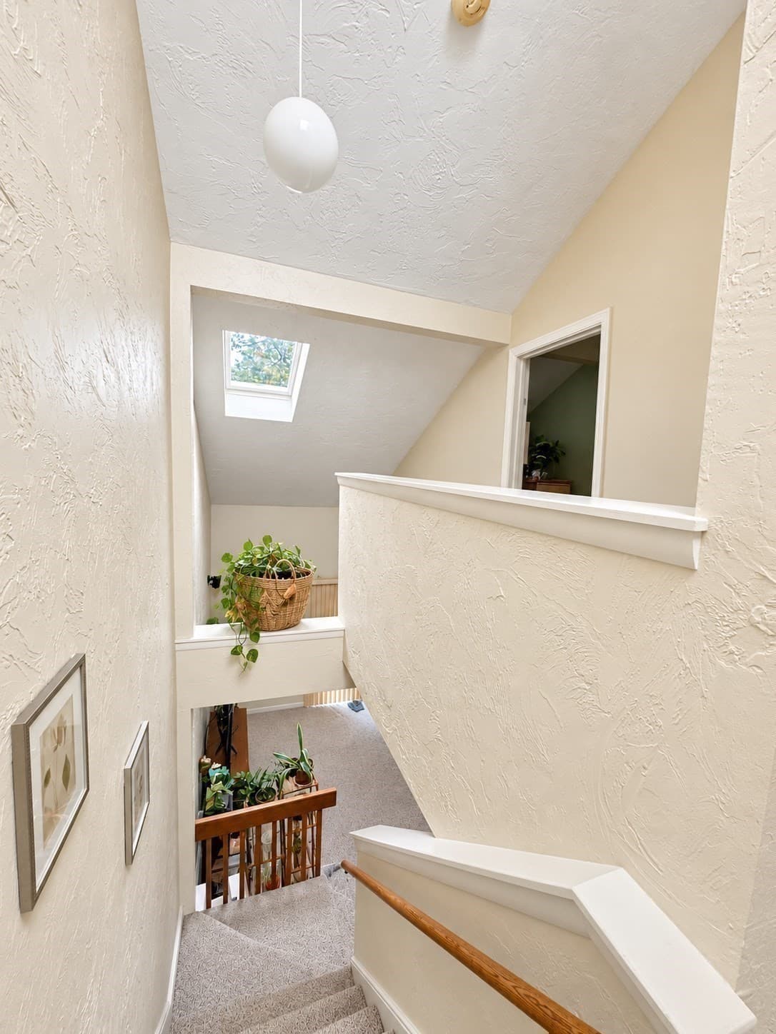 Condominium at 1002 Pleasant # 10, Weymouth MA 02189, Weymouth, photo 9 of 21