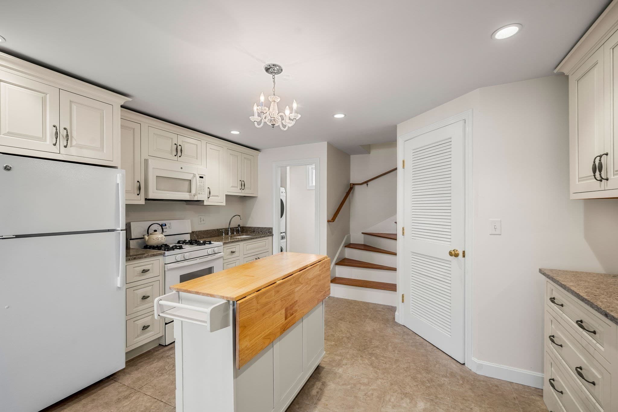 Single Family Residence at 1 Lewis Ave, Salisbury MA 01952, Salisbury, photo 13 of 42