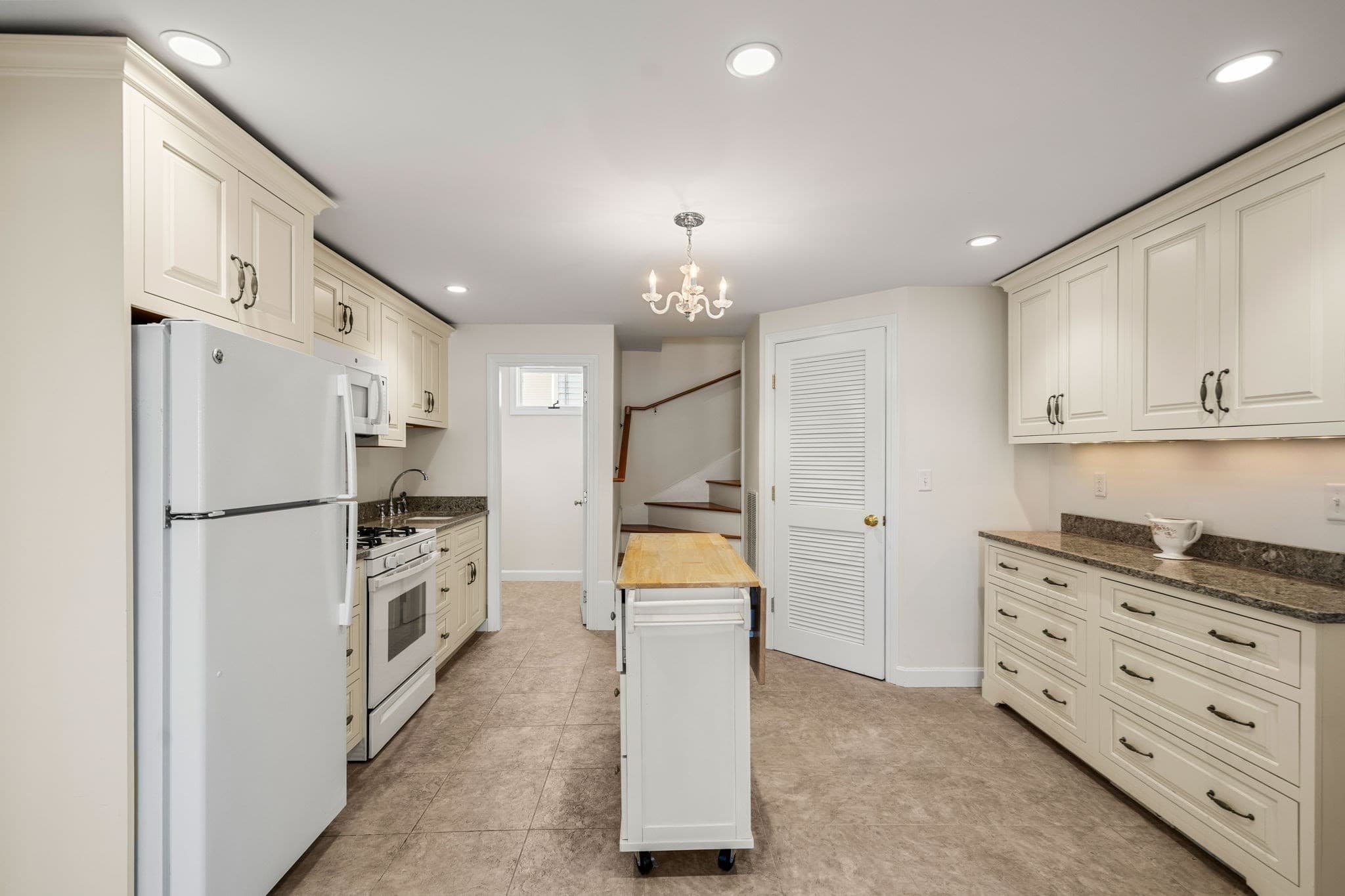 Single Family Residence at 1 Lewis Ave, Salisbury MA 01952, Salisbury, photo 12 of 42