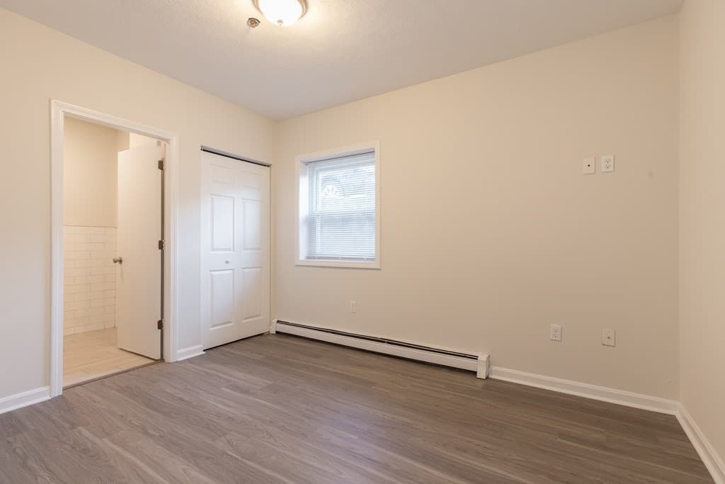 5+ Family - Rooming House at 450 Ferry Street, Everett MA 02149, Everett, photo 7 of 8