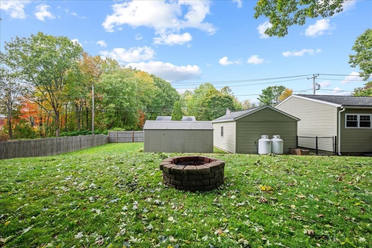 Single Family Residence at 165 Peter Salem Rd, Leicester MA 01524, Leicester, photo 22 of 37