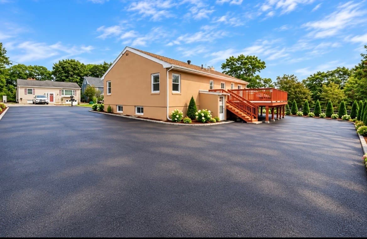 Single Family Residence at 28 Bulfinch Ter, Lynn MA 01902, Lynn, photo 3 of 26
