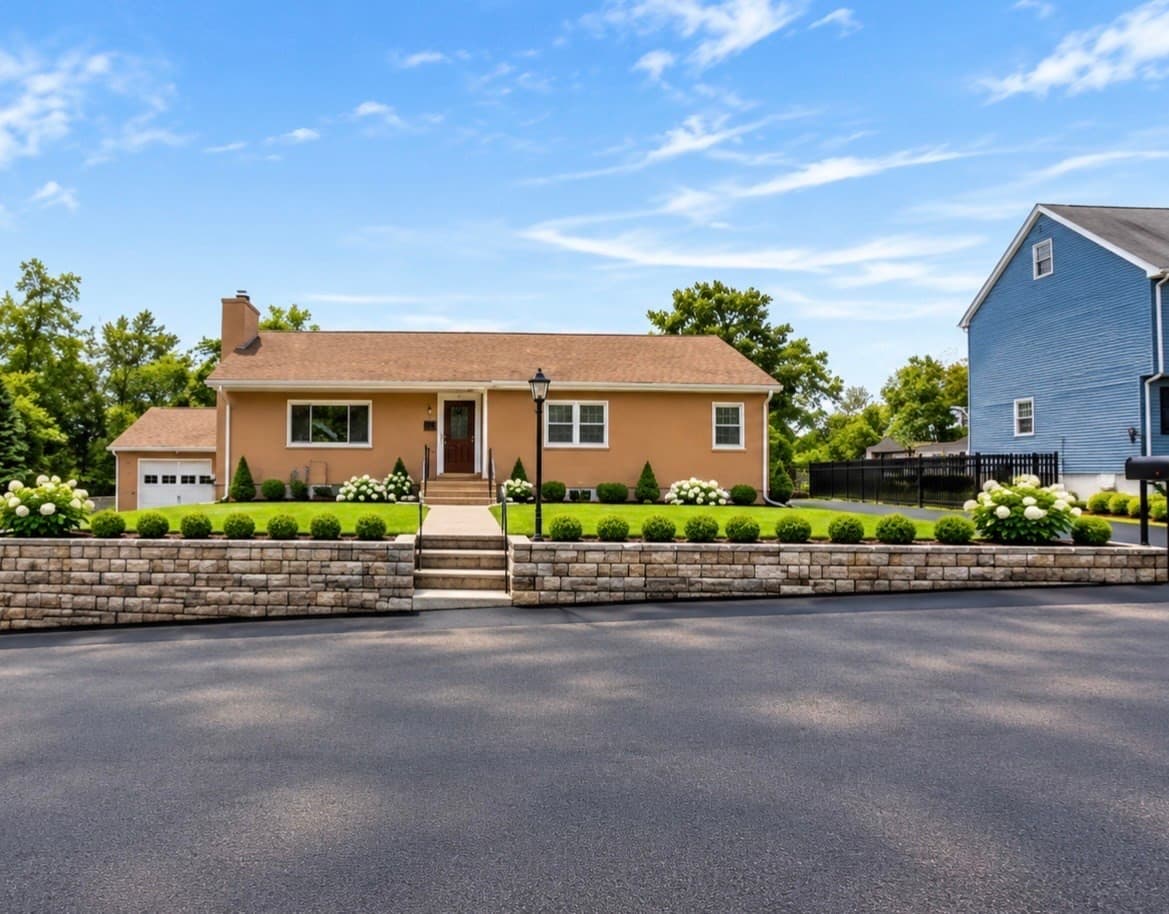 28 Bulfinch Ter, Lynn MA 01902