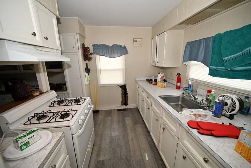Mobile Home at 8 Francis Street, Wareham MA 02538, Wareham, photo 3 of 6