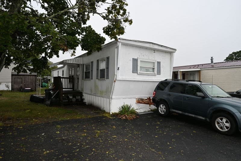 8 Francis Street, Wareham MA 02538