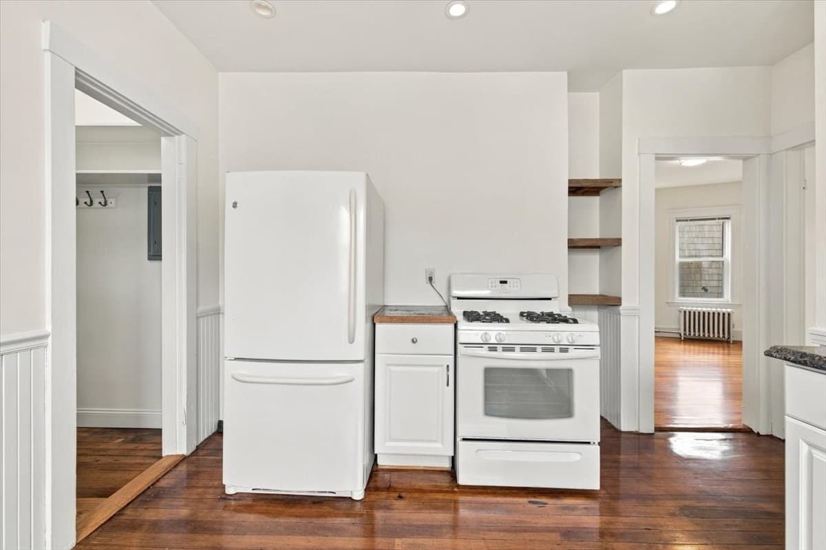 3 Family - 3 Units Up/Down at 52 Percival St, Boston MA 02122, Boston, photo 3 of 30