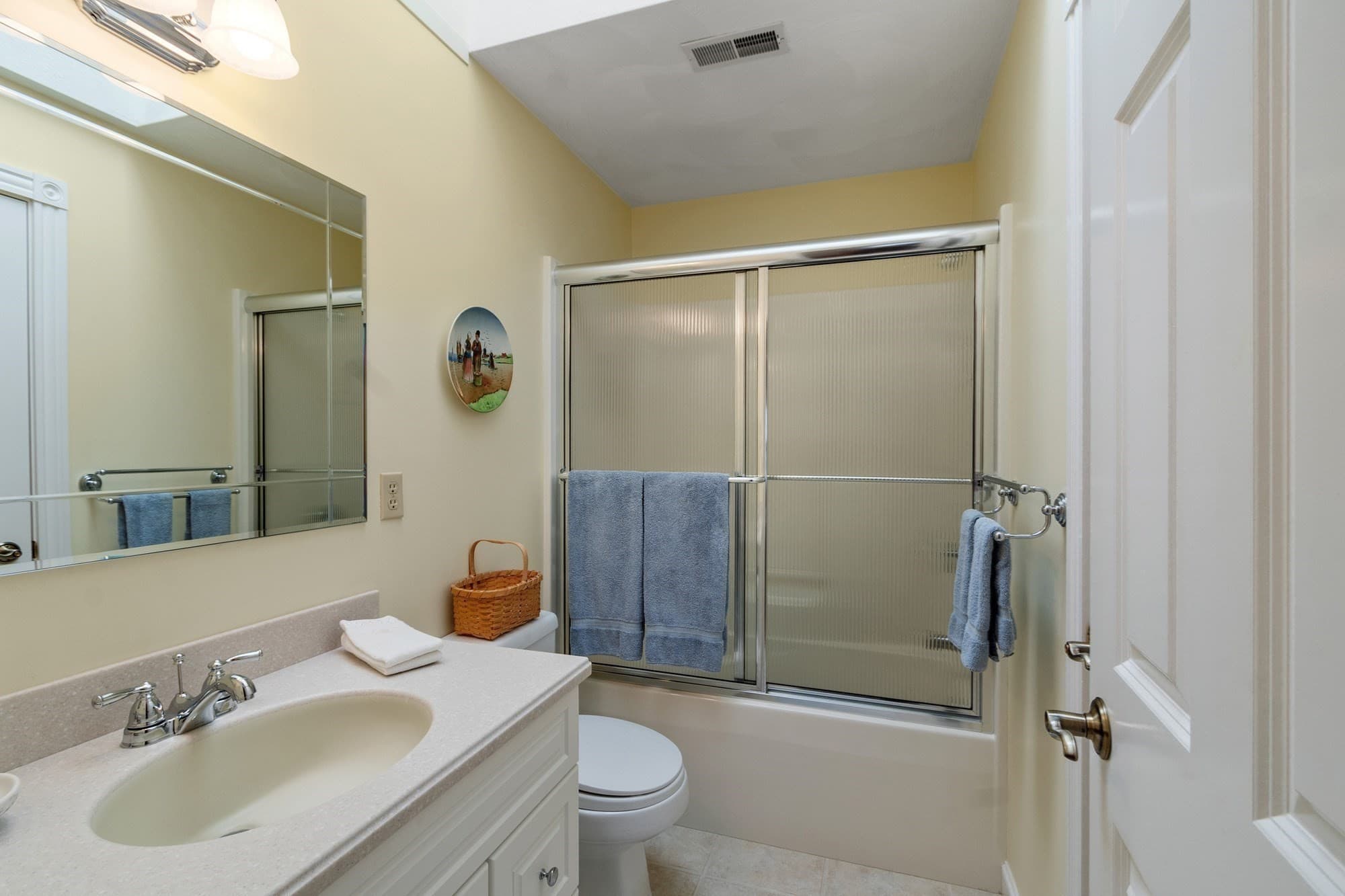 Single Family Residence at 52 High St, Chelmsford MA 01824, Chelmsford, photo 30 of 41