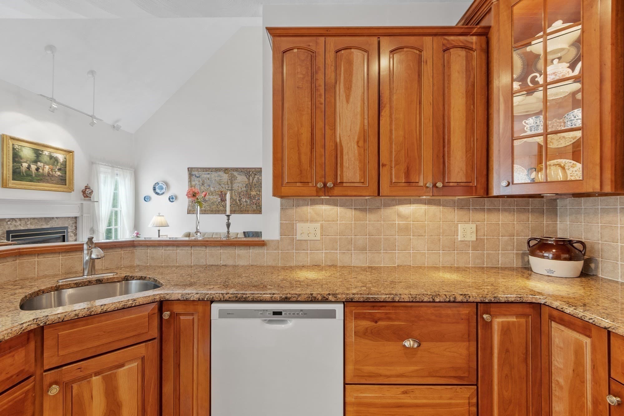 Single Family Residence at 52 High St, Chelmsford MA 01824, Chelmsford, photo 14 of 41