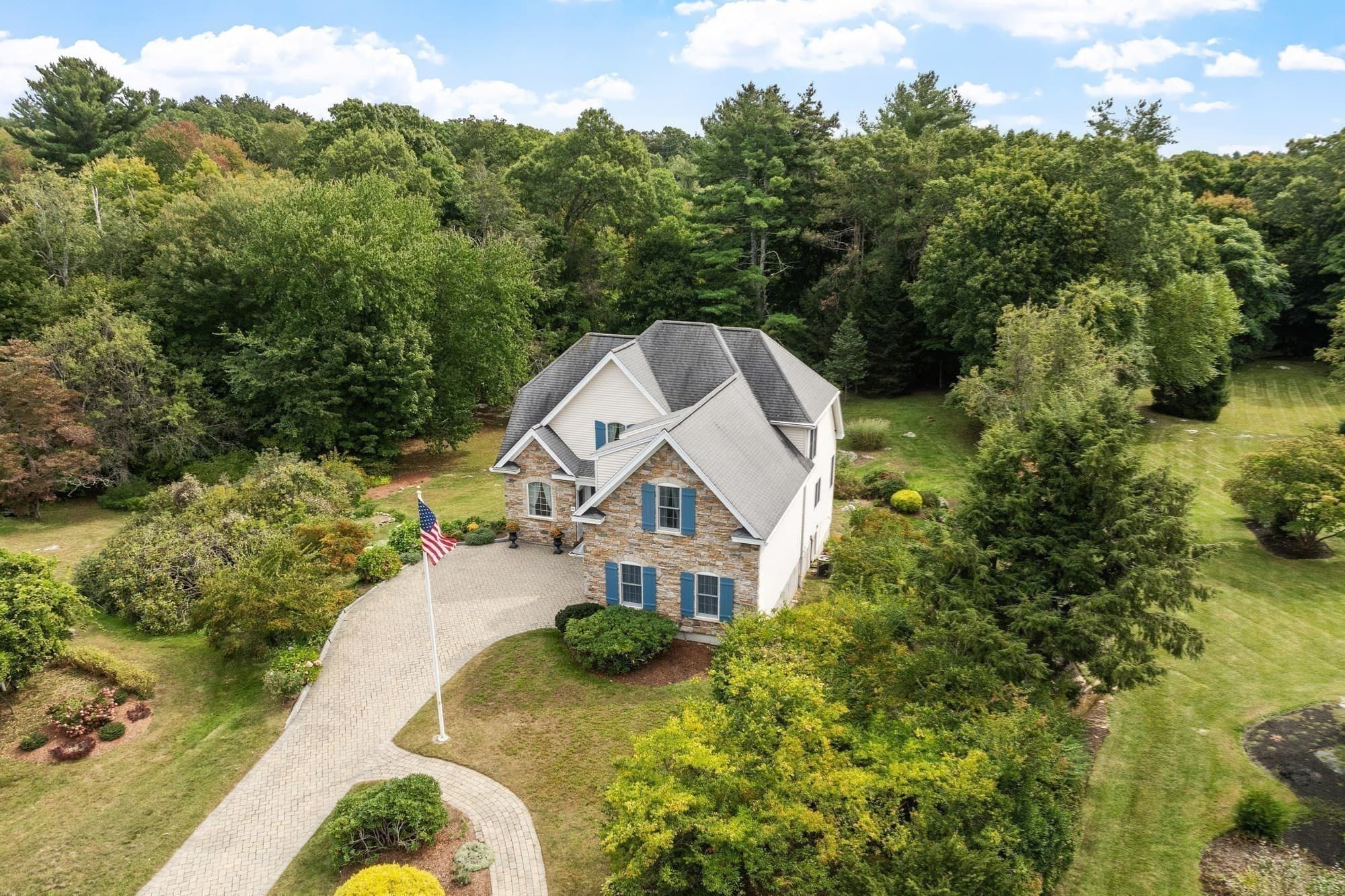 Single Family Residence at 52 High St, Chelmsford MA 01824, Chelmsford, photo 40 of 41
