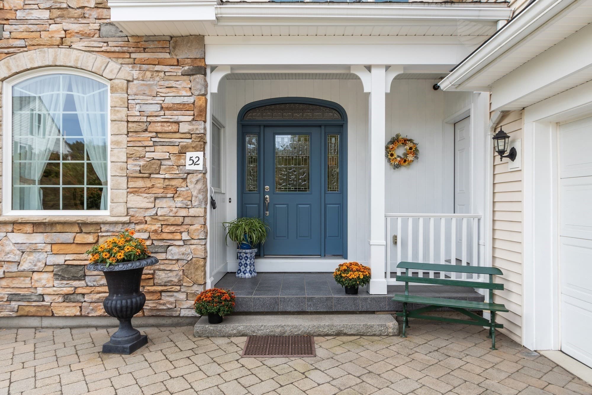Single Family Residence at 52 High St, Chelmsford MA 01824, Chelmsford, photo 4 of 41