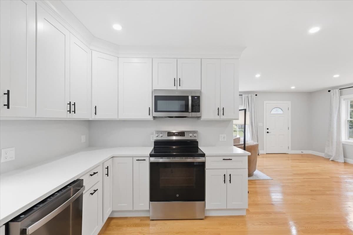 Single Family Residence at 19 Digby Ave, Brockton MA 02301, Brockton, photo 16 of 38