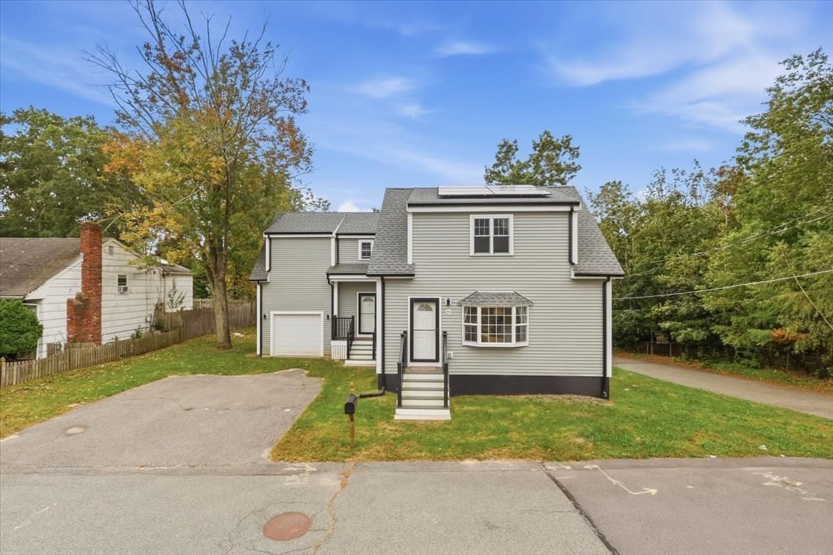 Single Family Residence at 19 Digby Ave, Brockton MA 02301, Brockton, photo 3 of 38