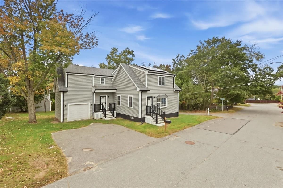 Single Family Residence at 19 Digby Ave, Brockton MA 02301, Brockton, photo 5 of 38
