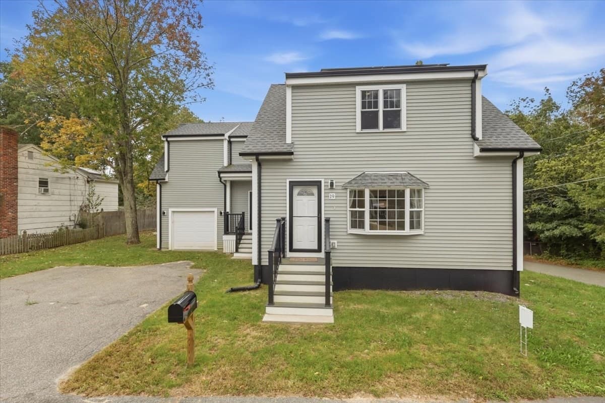 Single Family Residence at 19 Digby Ave, Brockton MA 02301, Brockton, photo 4 of 38