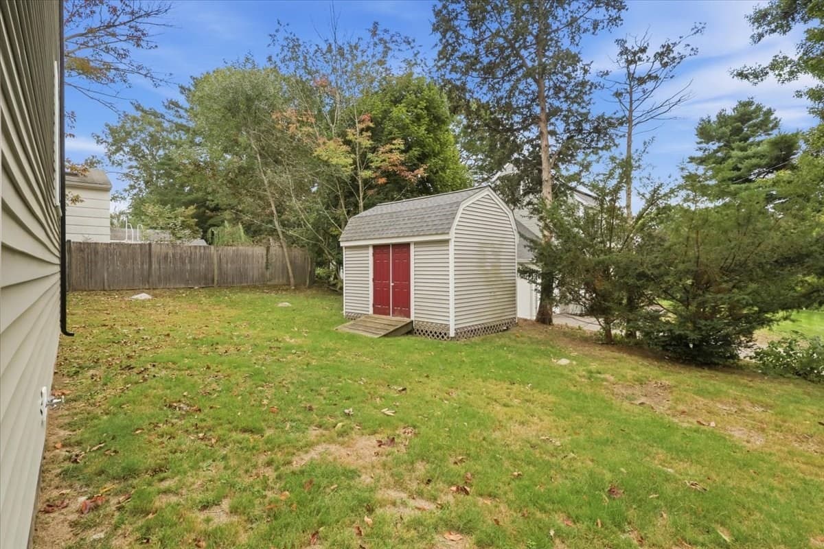 Single Family Residence at 19 Digby Ave, Brockton MA 02301, Brockton, photo 8 of 38
