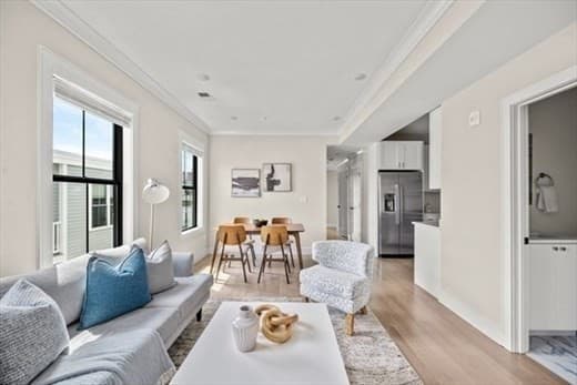 Condominium at 303 Maverick Street, Boston MA 02128, Boston, photo 3 of 12