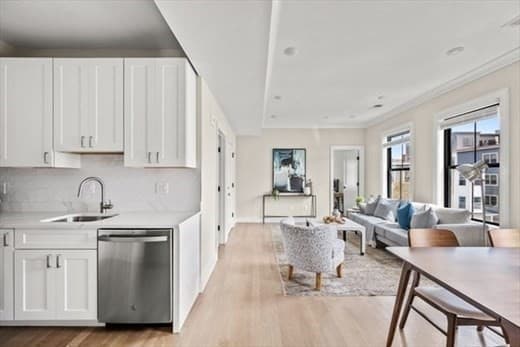 Condominium at 303 Maverick Street, Boston MA 02128, Boston, photo 5 of 12