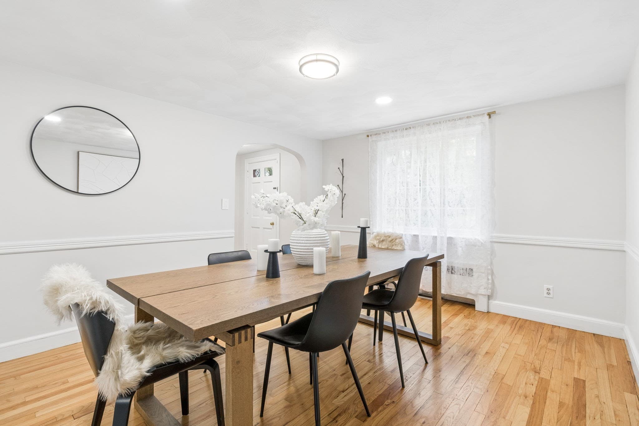 Single Family Residence at 17 Woodhaven Rd, Newton MA 02468, Newton, photo 4 of 28