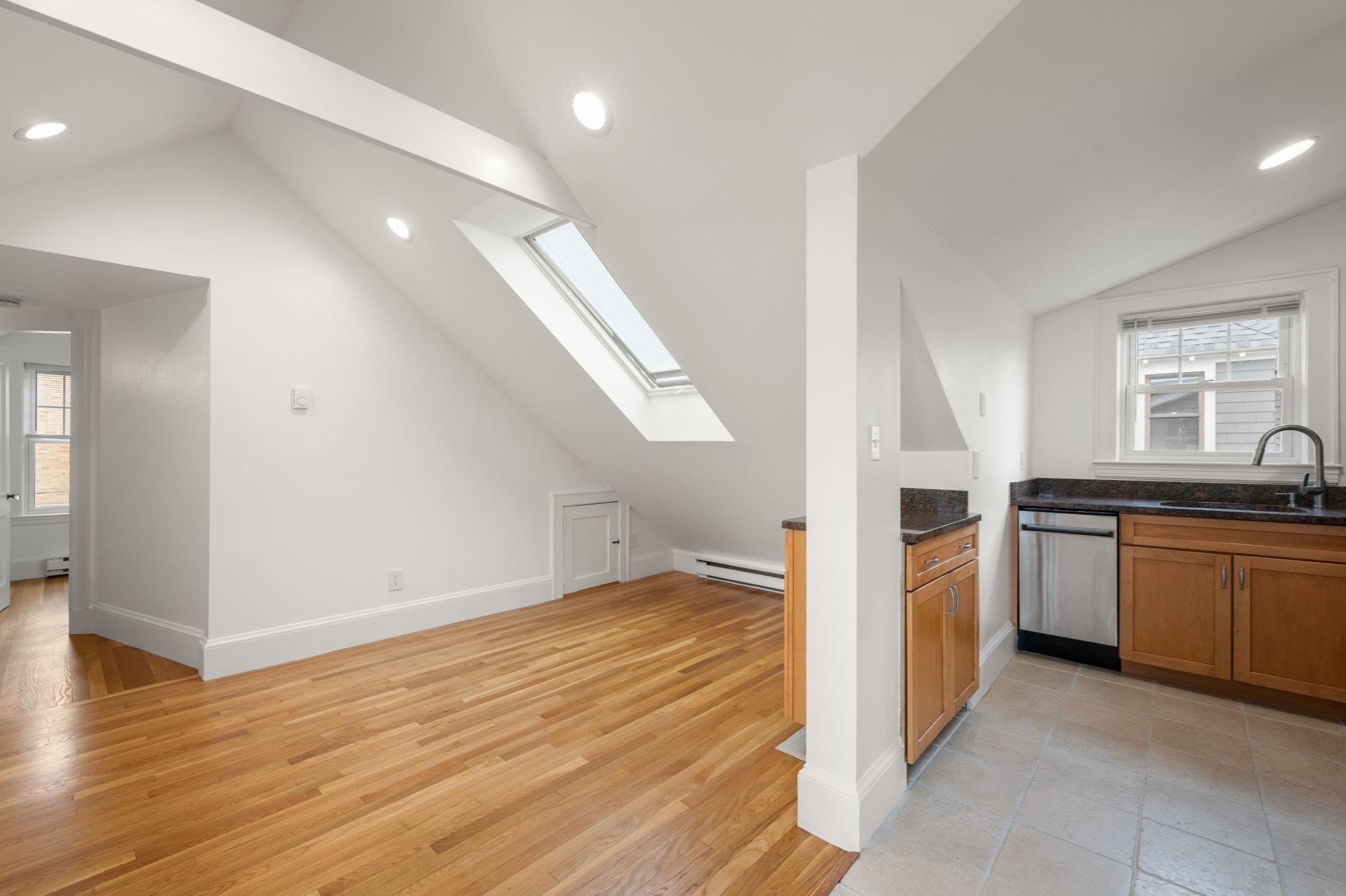 Condominium at 14 Notre Dame Ave # C, Cambridge MA 02140, Cambridge, photo 11 of 29