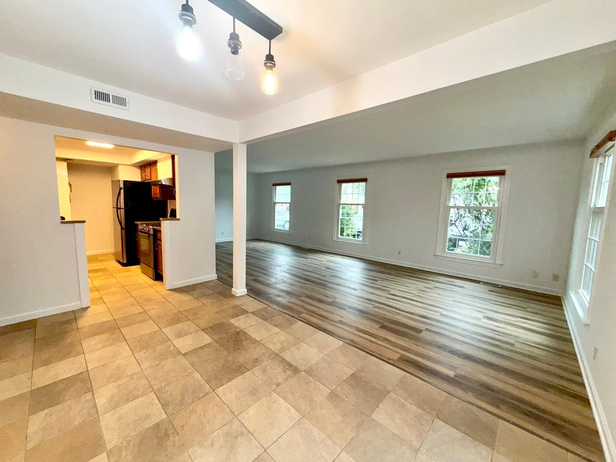 Condominium at 38 Yorktown Drive # A, Springfield MA 01108, Springfield, photo 5 of 20