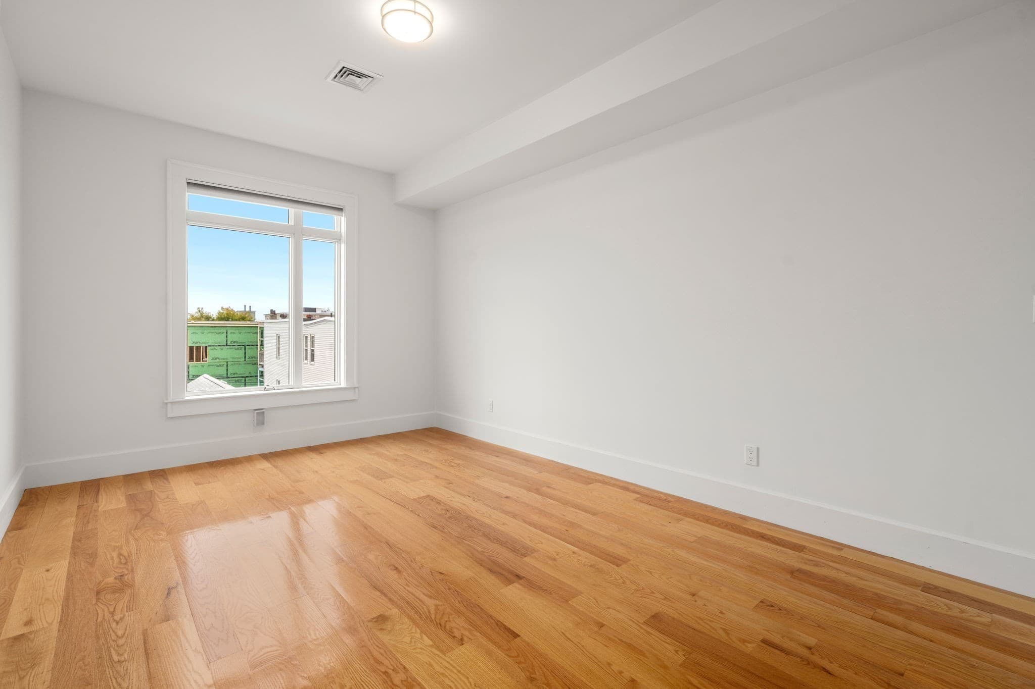 Condominium at 17 Vinton Street # 5, Boston MA 02127, Boston, photo 9 of 21