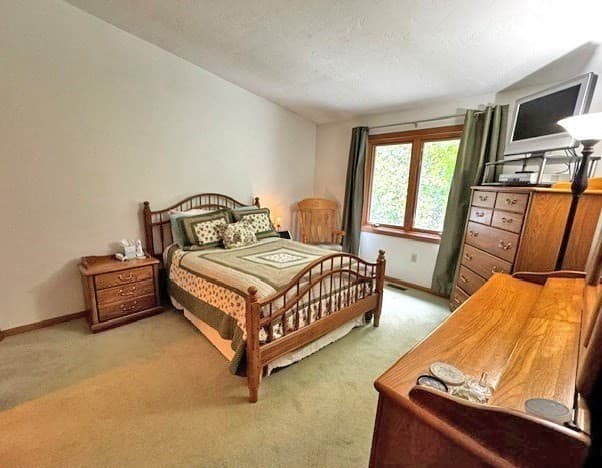 Condominium at 39 Nottingham Road # 39, Grafton MA 01519, Grafton, photo 17 of 37