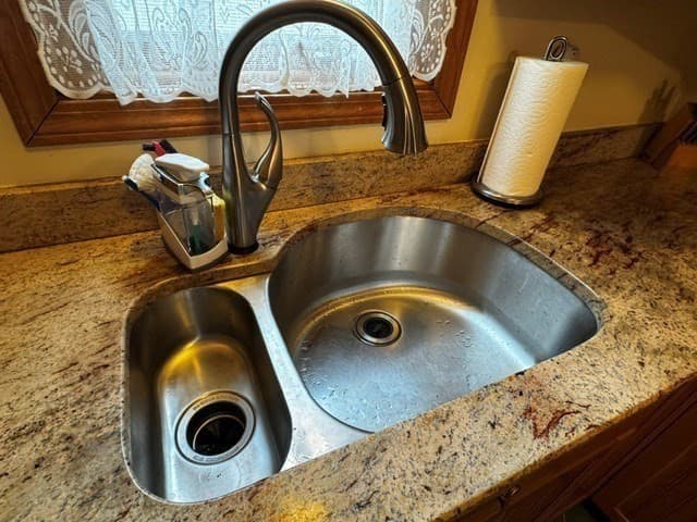 Condominium at 39 Nottingham Road # 39, Grafton MA 01519, Grafton, photo 16 of 37