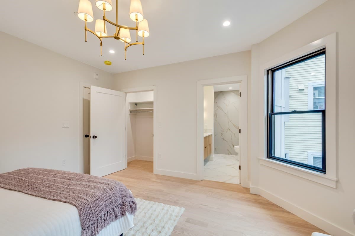 Condominium at 114 Franklin St. # 2, Brookline MA 02445, Brookline, photo 7 of 32