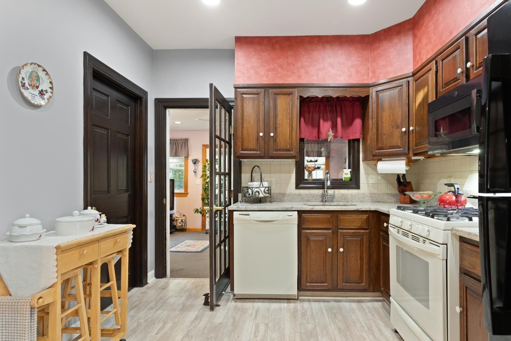 Single Family Residence at 10 Cedar Cliff Terrace, Medford MA 02155, Medford, photo 13 of 32