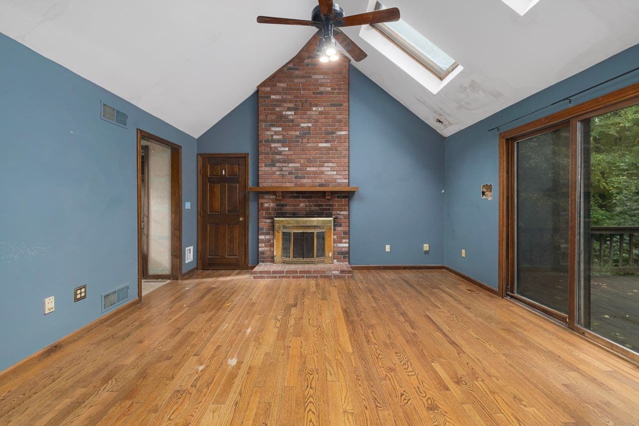 Single Family Residence at 16 Wildwood Circle, Millville MA 01529, Millville, photo 13 of 42