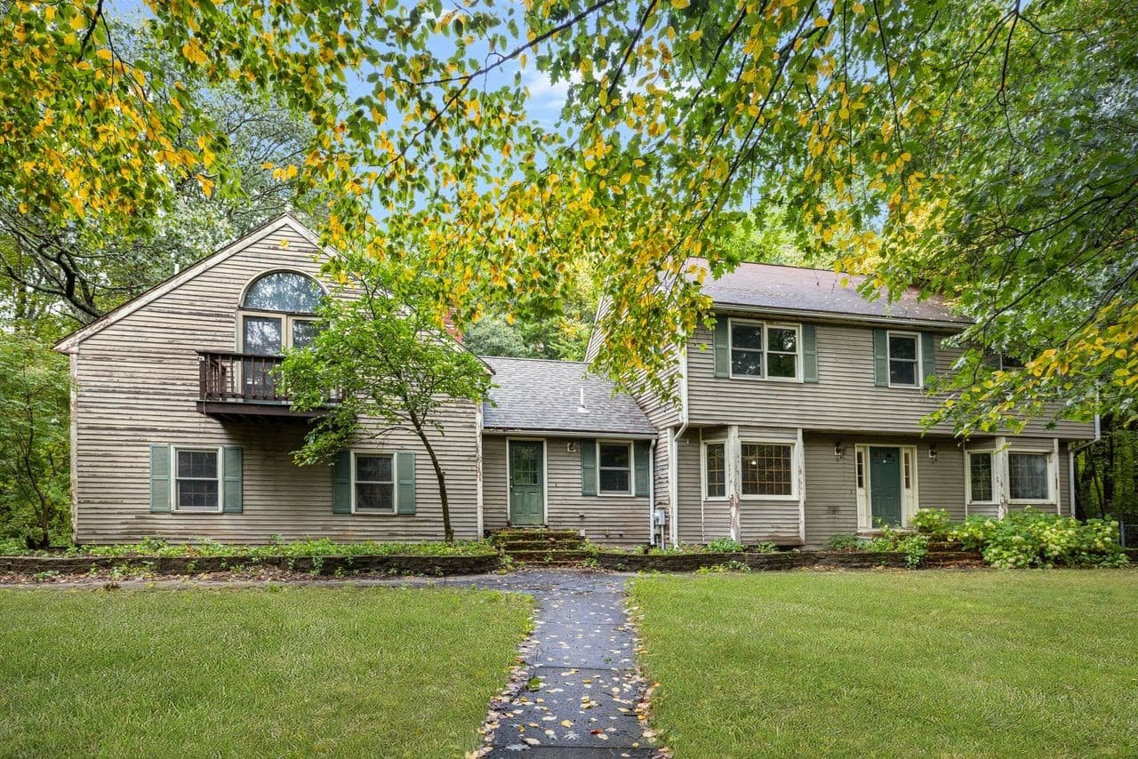 16 Wildwood Circle, Millville MA 01529