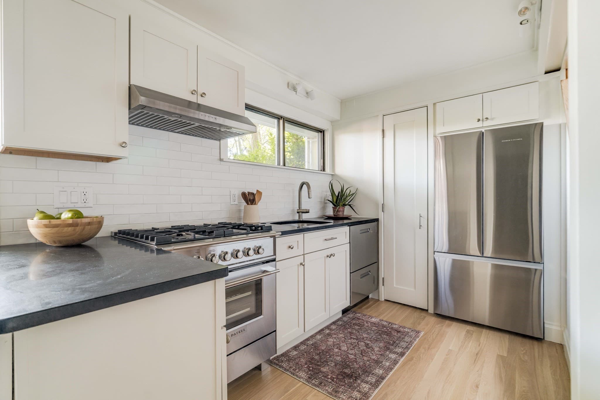 Condominium at 254 Garden Street # 254, Cambridge MA 02138, Cambridge, photo 10 of 24