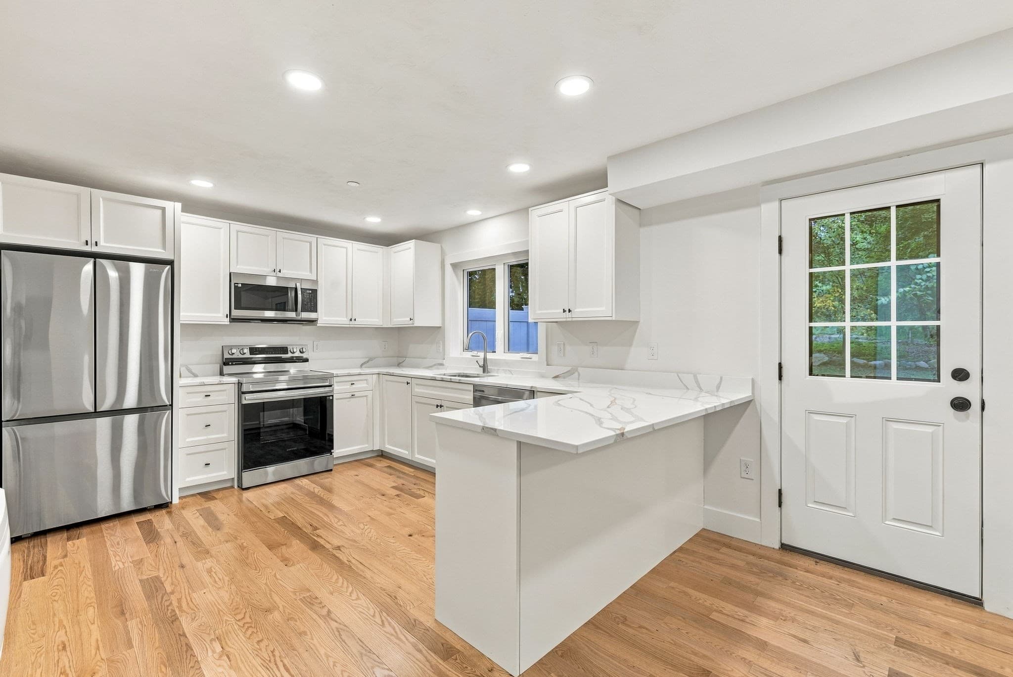 Condominium at 164 Main Street # C, Westford MA 01886, Westford, photo 7 of 30