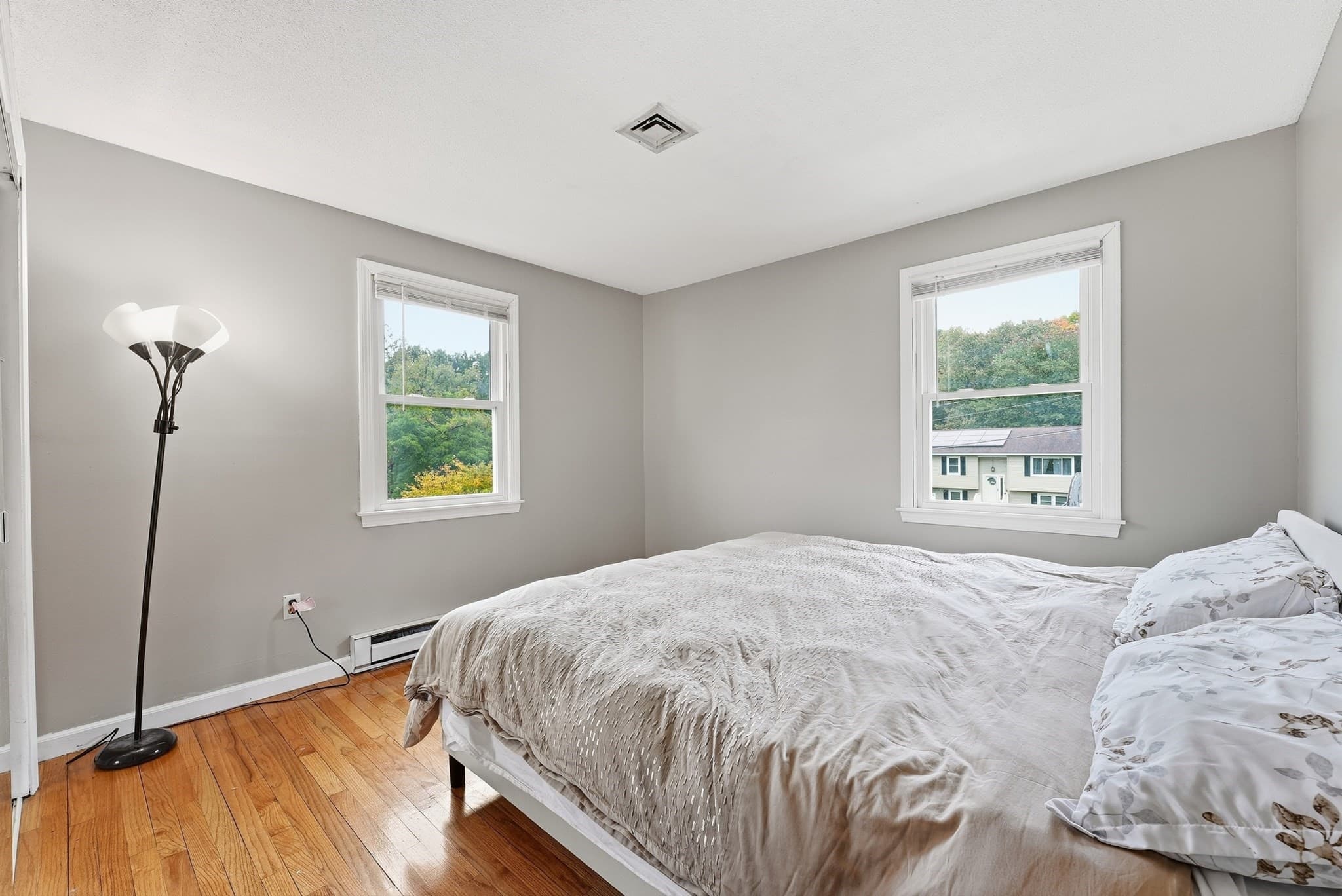 Single Family Residence at 131 Beacon Hill Rd, West Springfield MA 01089, West Springfield, photo 9 of 20
