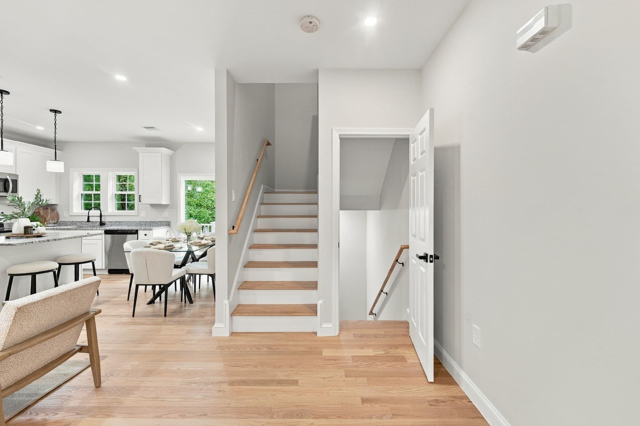 Condominium at 41 Homeward Avenue # D, Uxbridge MA 01569, Uxbridge, photo 32 of 39
