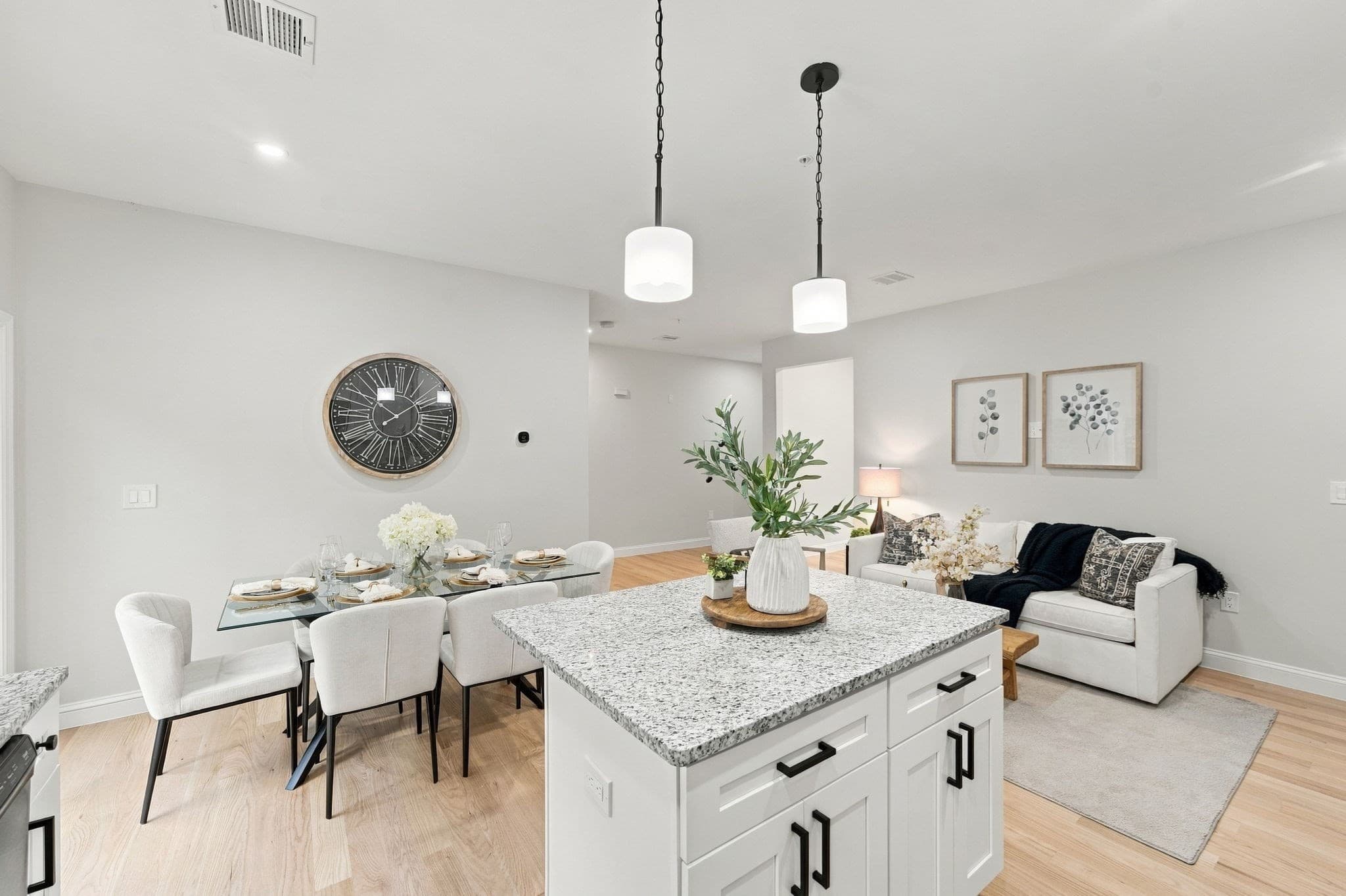 Condominium at 41 Homeward Avenue # D, Uxbridge MA 01569, Uxbridge, photo 9 of 39